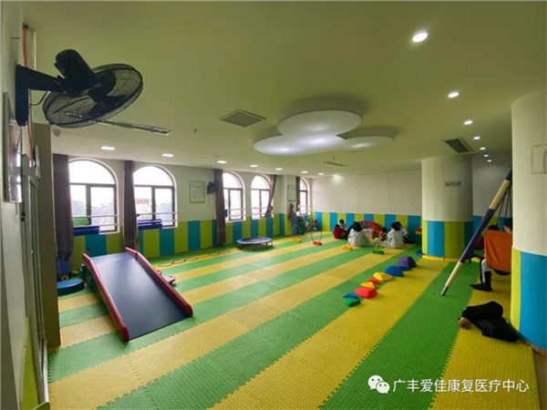 用专业的力量守护折翼天使的成长之路